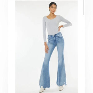 NWT KanCan Rosecran Flare Jeans Distressed Women’s 15/31 Stretch Mid‎ Rise
